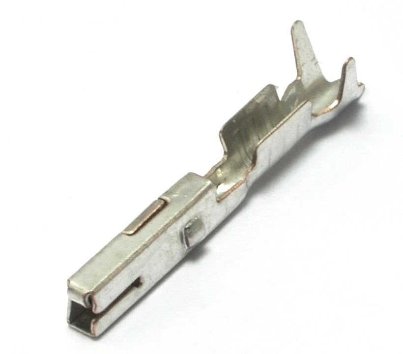 0.64 Female GTS-1 Clean Body SN Terminal Cross Sec (0.75 - 1 mm²)